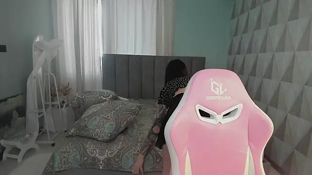 Amy Amely online show from 14, 4, 2026