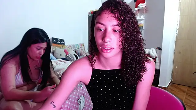 ShanellYSharlot online show from 24, 4, 2026