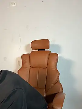 ARON LUXX online show from 11, 3, 2026