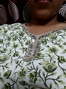 komalsharma99 online show from 4, 6, 2026