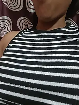 komalsharma99 online show from 8, 6, 2026