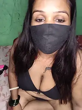 Snapshot of V-Hot-Suity chatting on 20, 7, 2026 V-Hot-Suity online show from 20, 7, 2026