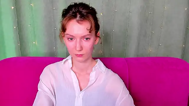 Snapshot of MarinaHottie chatting on 5, 2, 2026 MarinaHottie online show from 5, 2, 2026