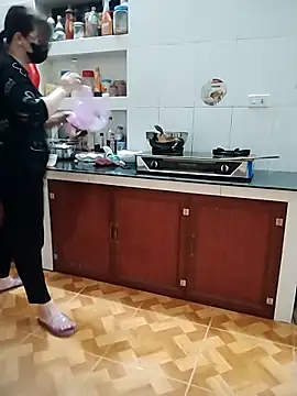 LiilyZi online show from 15, 3, 2026