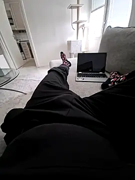 Tommyzzzzzz online show from 8, 2, 2026