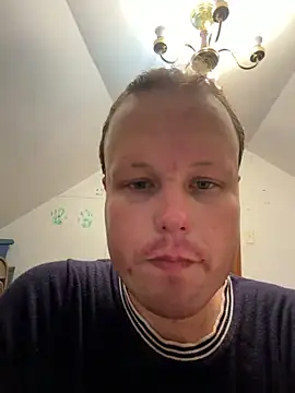 RaeganV online show from 4, 4, 2026