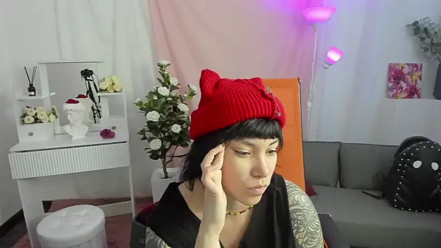 NeoGeisha online show from 16, 4, 2026