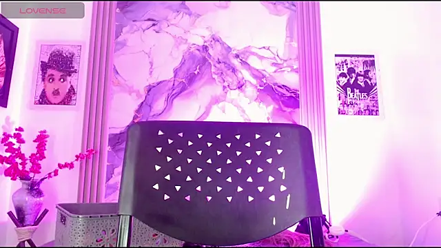 Aranza Dollts online show from 6, 4, 2026