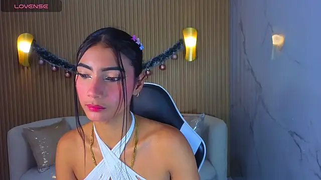 Perla Moon Tx online show from 7, 2, 2026