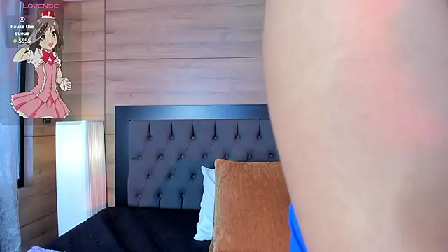 CoralineRoss  online show from 25, 2, 2026