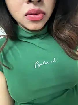 Snapshot of riya_sharma11 chatting on 15, 2, 2026 riya sharma11 online show from 15, 2, 2026