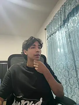 Snapshot of Pedestal_diamant chatting on 2, 3, 2026 Pedestal diamant online show from 2, 3, 2026