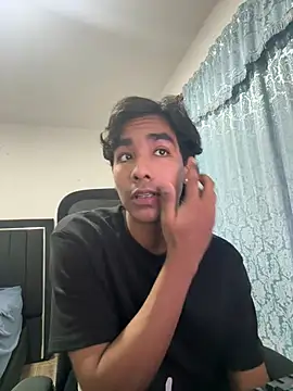 Pedestal diamant online show from 5, 3, 2026