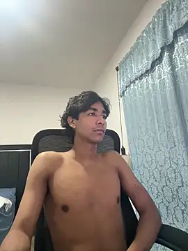 Pedestal diamant online show from 6, 3, 2026