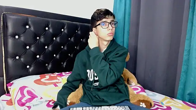 Snapshot of gabriel_x18 chatting on 17, 2, 2026 gabriel x18 online show from 17, 2, 2026