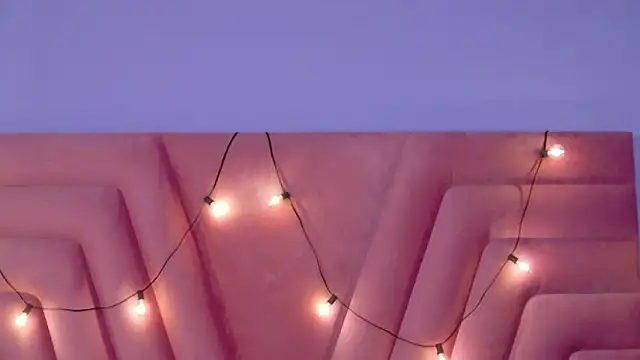 Snapshot of ThinPrincesss chatting on 8, 2, 2026 ThinPrincesss online show from 8, 2, 2026