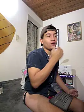 MaxParker21 online show from 5, 3, 2026