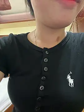 Snapshot of DoliceGirl2k chatting on 18, 4, 2026 DoliceGirl2k online show from 18, 4, 2026