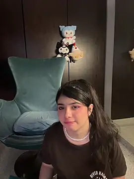 EmilyAndAndrew online show from 10, 4, 2026