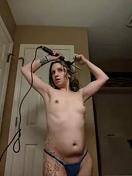 sexyymeli online show from 11, 4, 2026