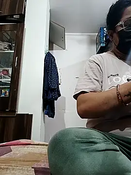 Snapshot of GangbangCouple chatting on 21, 2, 2026 GangbangCouple online show from 21, 2, 2026