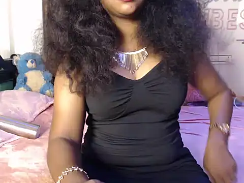 Snapshot of VixenNandhu chatting on 24, 6, 2026 VixenNandhu online show from 24, 6, 2026