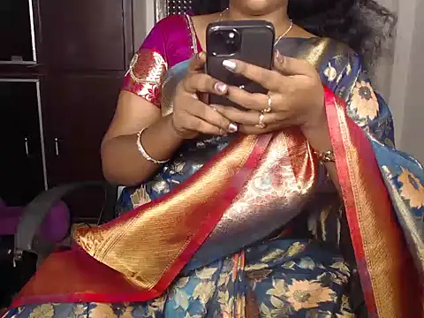 Snapshot of VixenNandhu chatting on 30, 7, 2026 VixenNandhu online show from 30, 7, 2026