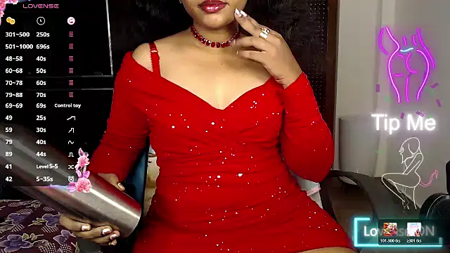 Snapshot of VixenNandhu chatting on 5, 8, 2026 VixenNandhu online show from 5, 8, 2026