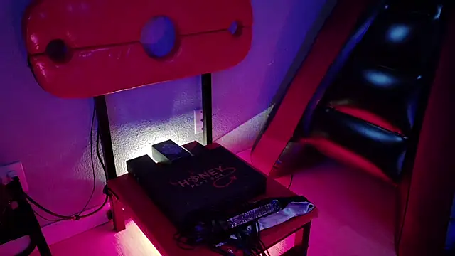 bellaskeykeeper online show from 11, 2, 2026