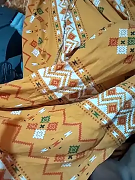 Snapshot of Sweet-runi chatting on 5, 2, 2026 Sweet-runi online show from 5, 2, 2026