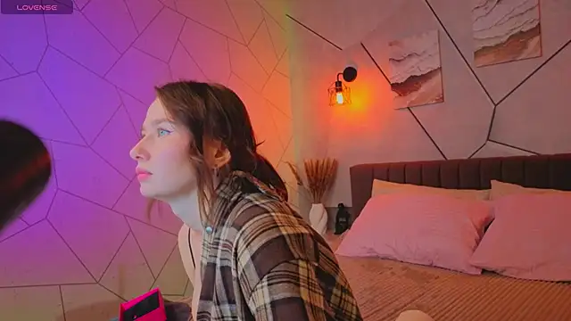  Kiki angel  online show from 28, 3, 2026