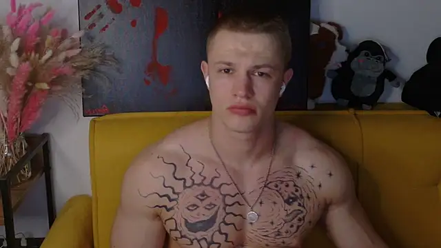 SterlingNoir online show from 8, 4, 2026