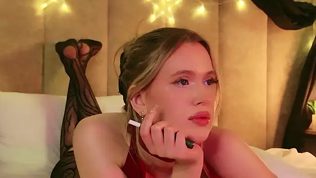 Beckie White online show from 5, 4, 2026