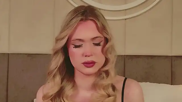 Beckie White online show from 28, 5, 2026