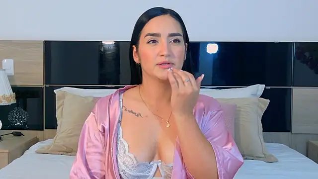 MaraGrief  online show from 5, 4, 2026