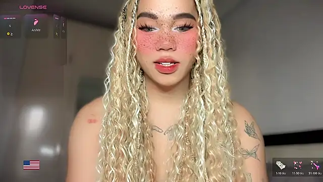 Kelly Mckinney online show from 25, 4, 2026