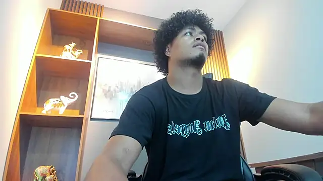 Snapshot of Kai_Moreno chatting on 12, 2, 2026 Kai Moreno online show from 12, 2, 2026