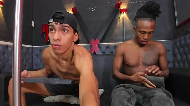 Jeanpieroo26 online show from 16, 4, 2026