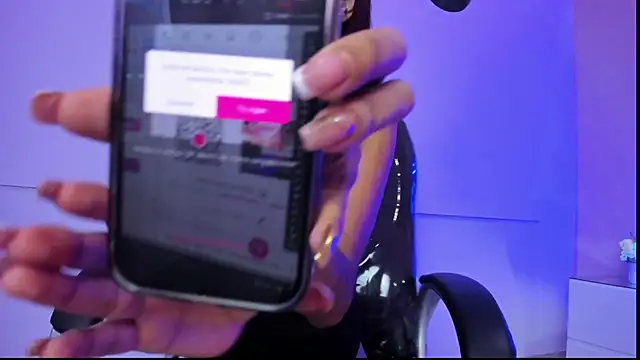 Emma Hearts online show from 6, 2, 2026