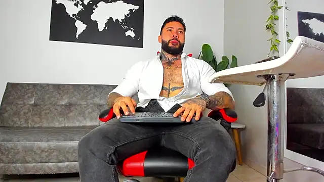 Snapshot of Alessrose chatting on 11, 2, 2026 Alessrose online show from 11, 2, 2026