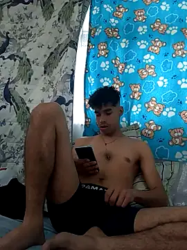 Snapshot of baby_22cm chatting on 7, 5, 2026 baby 22cm online show from 7, 5, 2026