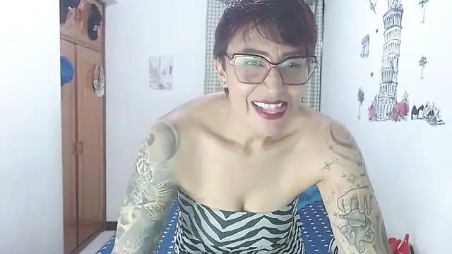 Charlotte gray  online show from 10, 5, 2026