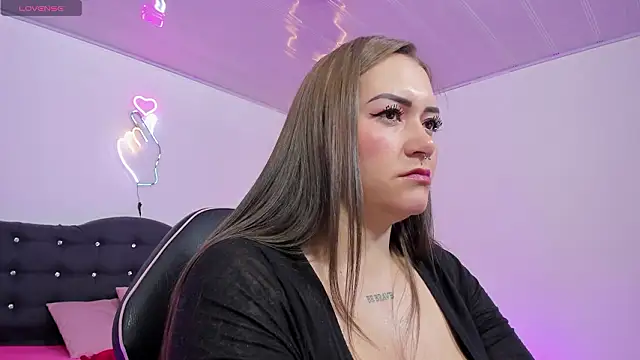 LUNAKITTY TAY online show from 7, 3, 2026