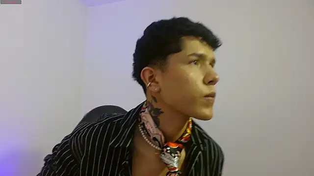 estefan tay online show from 16, 2, 2026