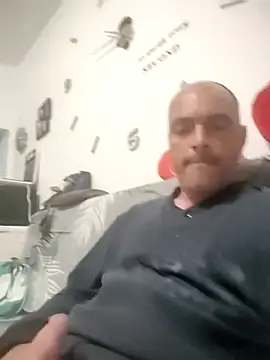 Snapshot of circott chatting on 3, 3, 2026 circott online show from 3, 3, 2026