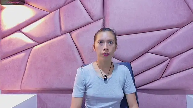 kimberlypink  online show from 14, 2, 2026