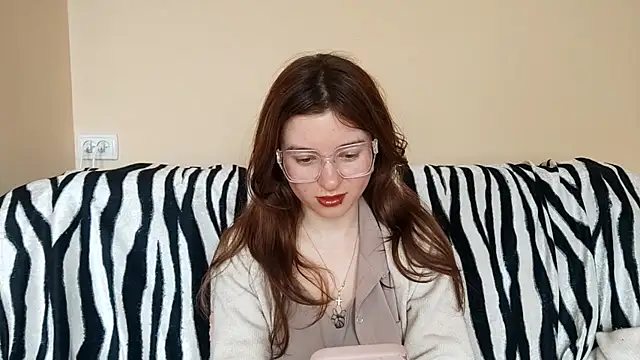 LanitaHemple online show from 17, 4, 2026