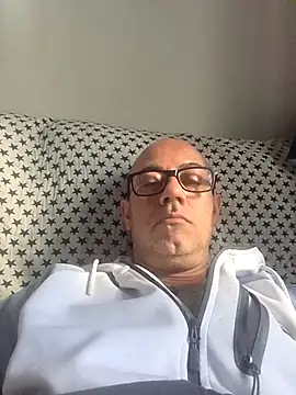 pareja47 online show from 24, 4, 2026