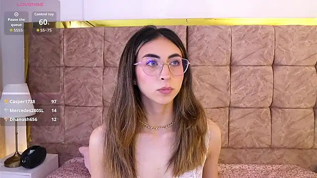 EmmaClark   online show from 31, 3, 2026