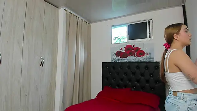 Snapshot of Kitty_f00x chatting on 21, 6, 2026 Kitty f00x online show from 21, 6, 2026